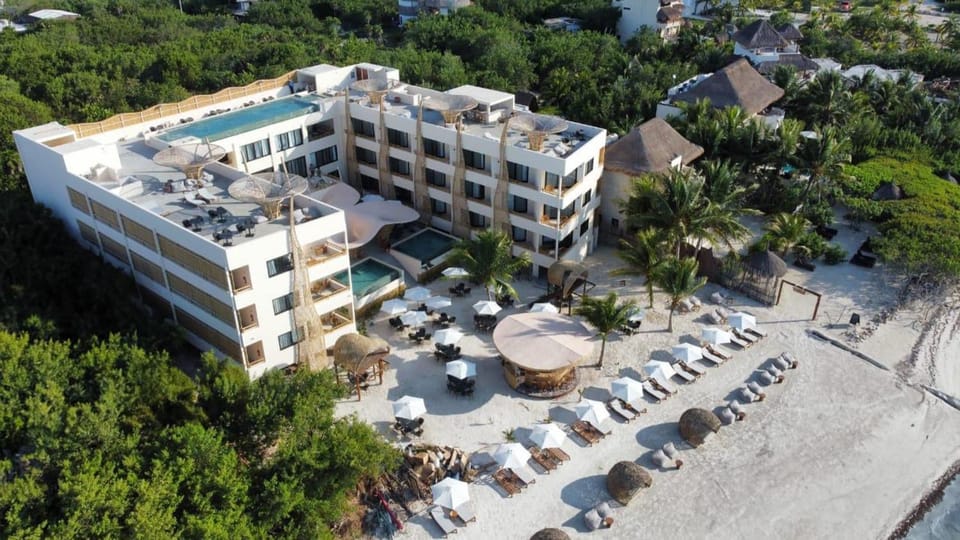 Off site, Bird's eye view