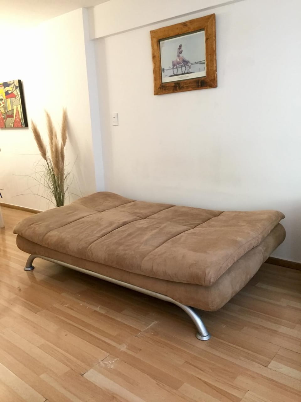 Bed, Living room