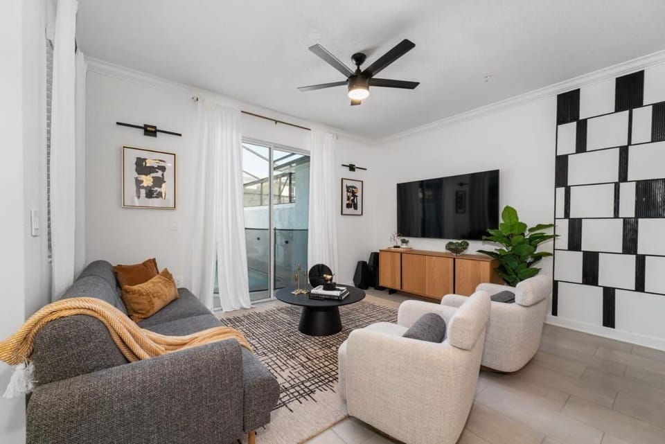 Family Mickey & Star Wars - FREE Heated Pool House in Kissimmee