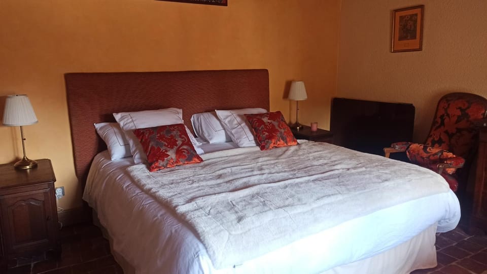 Gite, chambre d hôte L échoppe est belle Bed and Breakfast in Bourgogne-Franche-Comté