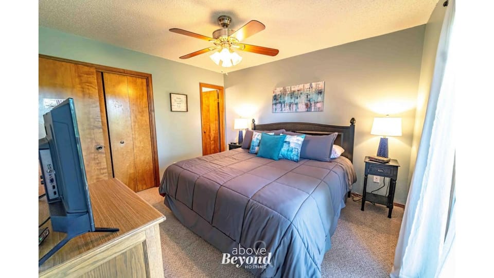 Peaceful & No Stairs Minutes to Silver Dollar City Apartment in Table Rock Lake
