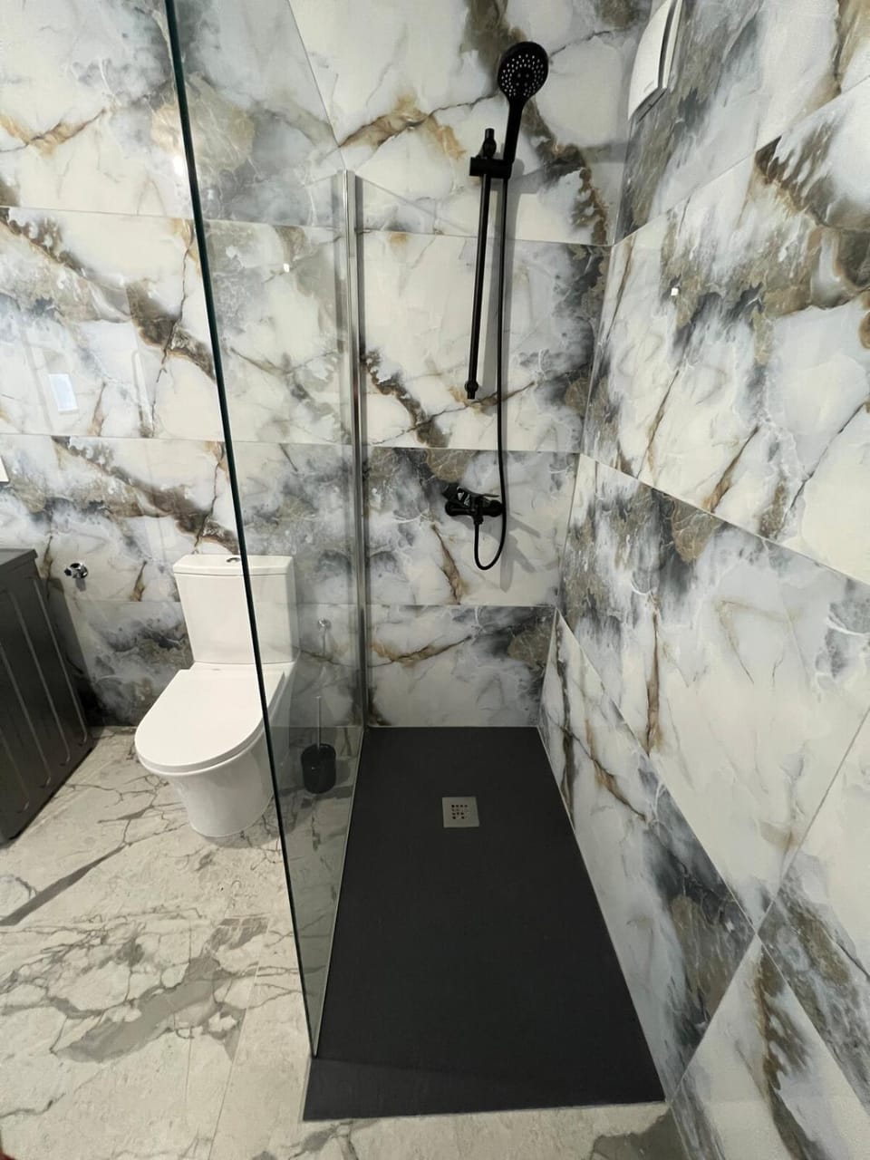 Shower, Toilet, Bathroom