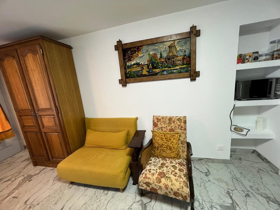 Studio 1 room 25 sqf Apartment in Grand Est