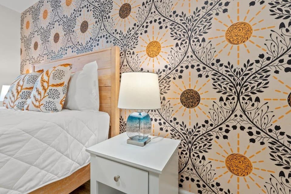 TreeHouse Lodge Walk to Beach Pet-Friendly 302 Apartment in North Myrtle Beach