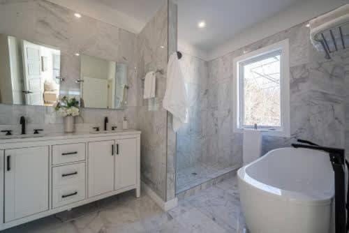 4Br 3 Bath Oceanview Modern Home House in Dartmouth