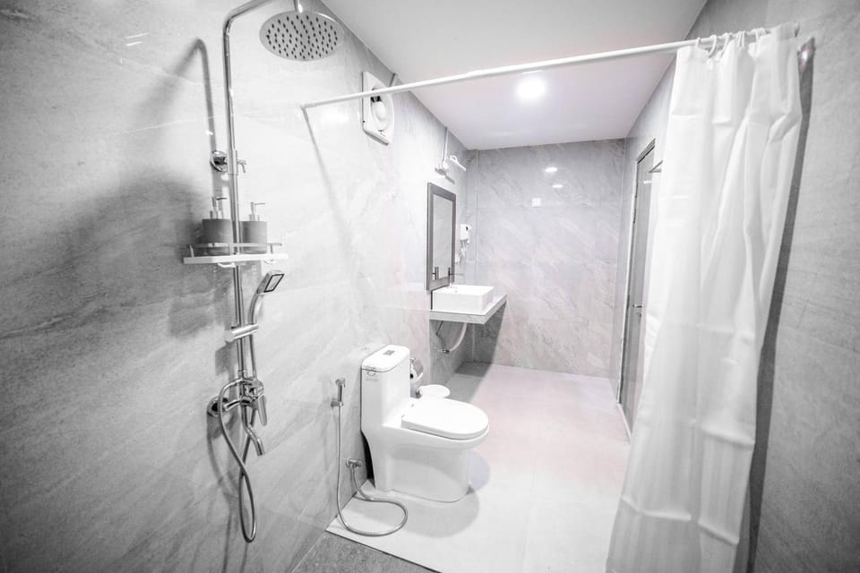 Shower, Toilet, Bathroom, bidet