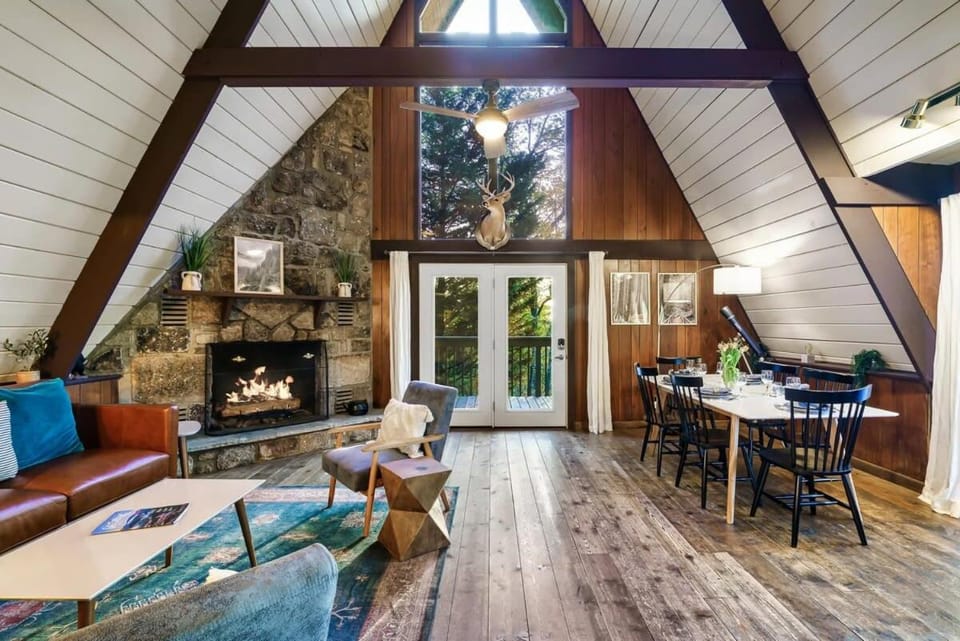 Great Views Game Room - Hot Tub - Fire Pit House in Gatlinburg