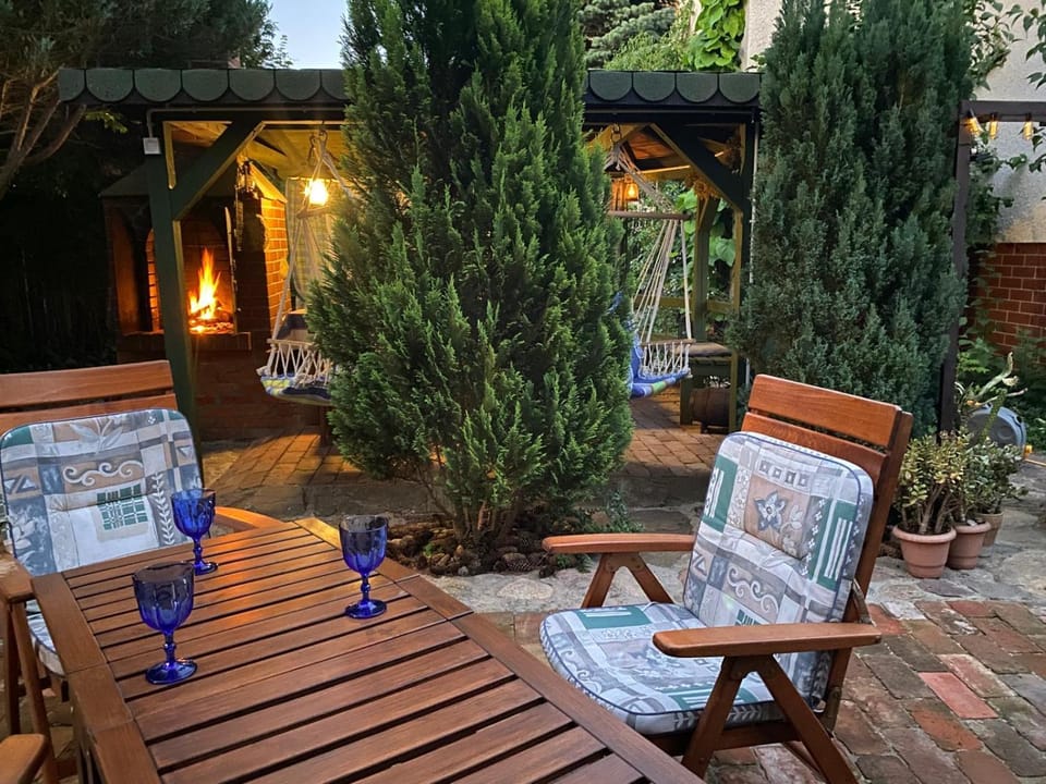 Garden, Seating area