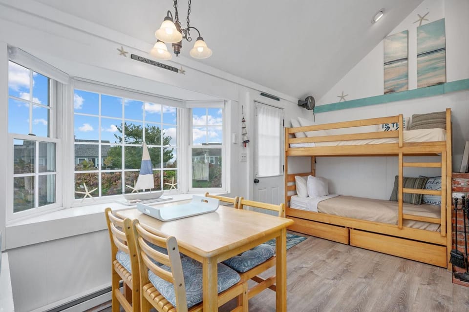 Sundancer – Where Cape Dreams Meet the Sea House in South Yarmouth