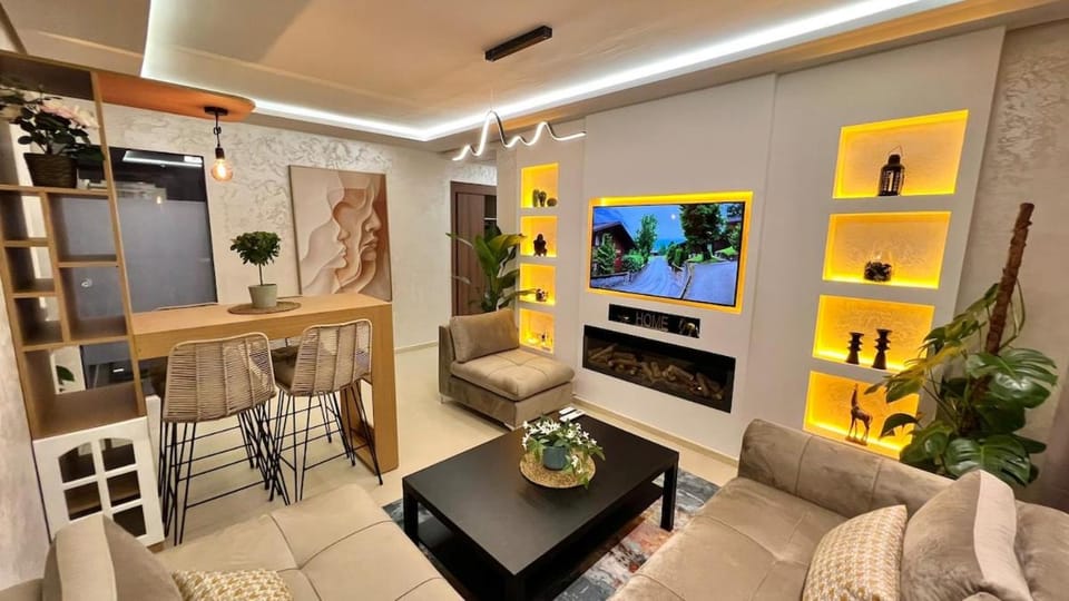 TV and multimedia, Living room, Seating area