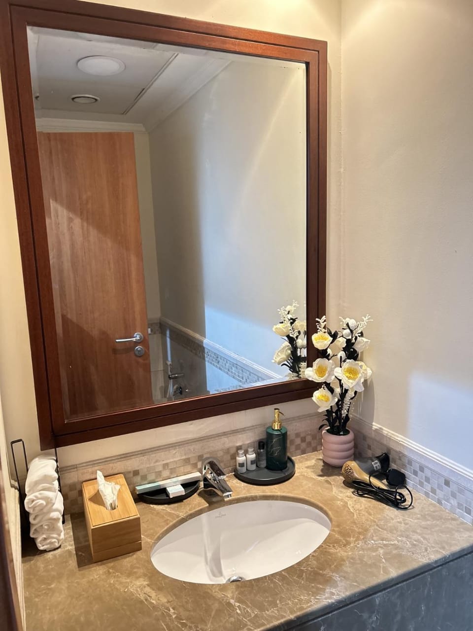 Bathroom, towels