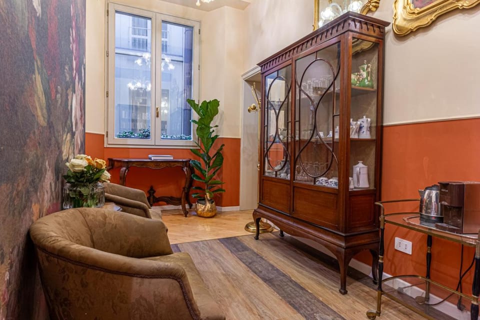 Coffee/tea facilities, View (from property/room), air conditioner, Internal: Not applicable to any particular room