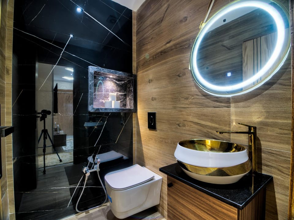 Toilet, Bathroom