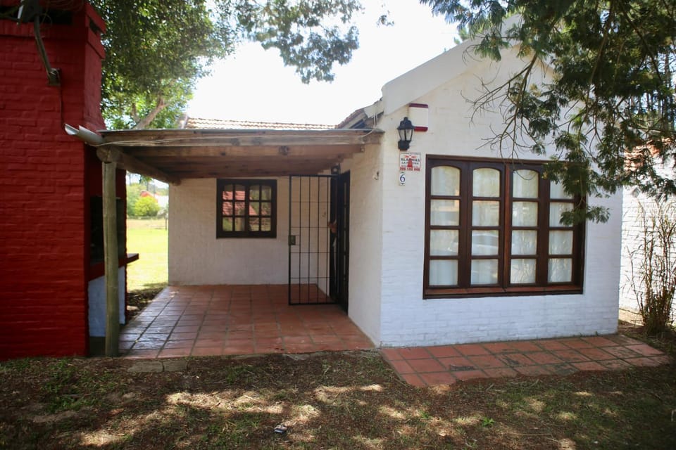 Property building, Day, Garden, Garden view