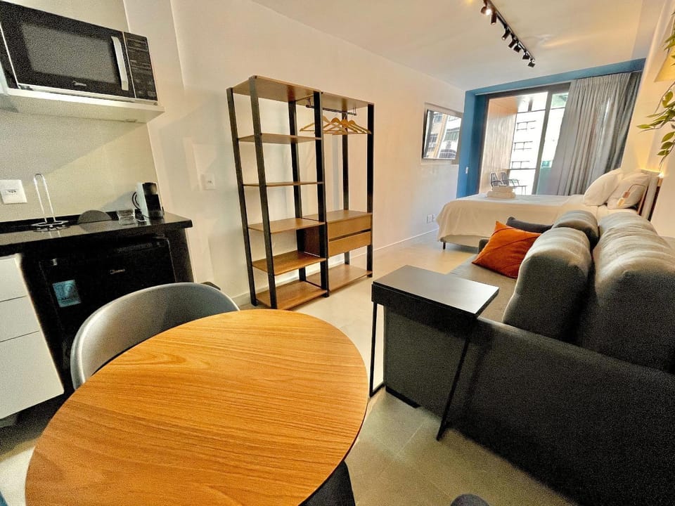 Studio Leblon - New, balcony, pool and gym. Apartment in Rio de Janeiro
