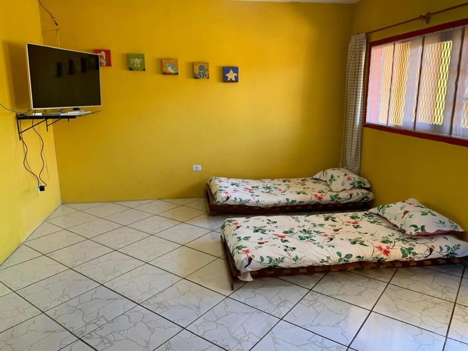 Casa Aconchegante - Próximo das melhores praias de Paraty - 11 pessoas - 25 minutos de carro até o centro House in State of Rio de Janeiro