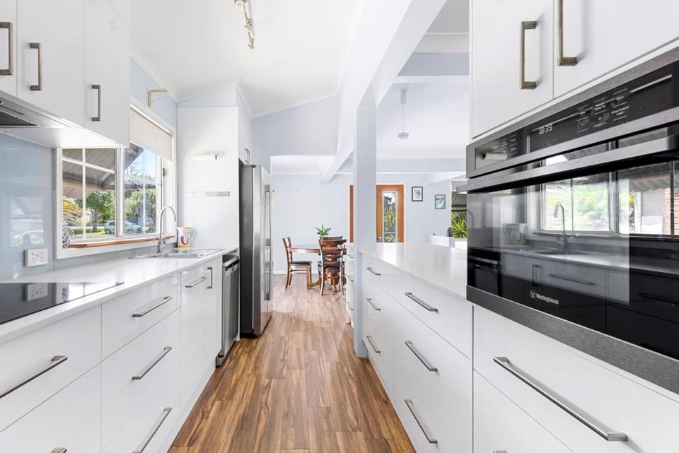 Nordic Fairway - Pet Friendly - 10 mins to Hyams Beach House in Saint Georges Basin