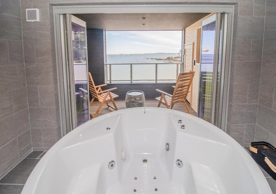 Natural landscape, Hot Tub