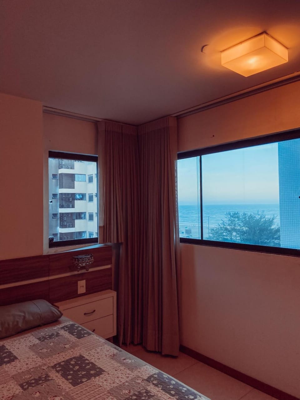 Vista Mar, 1 quadra da praia - 3dorm, bairro nobre Apartment in State of Rio Grande do Sul