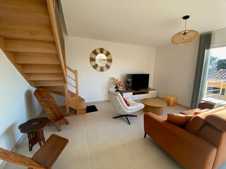 Villa neuve au calme avec jardin, climatisation et Wi-Fi - FR-1-503-182 House in Balaruc-les-Bains