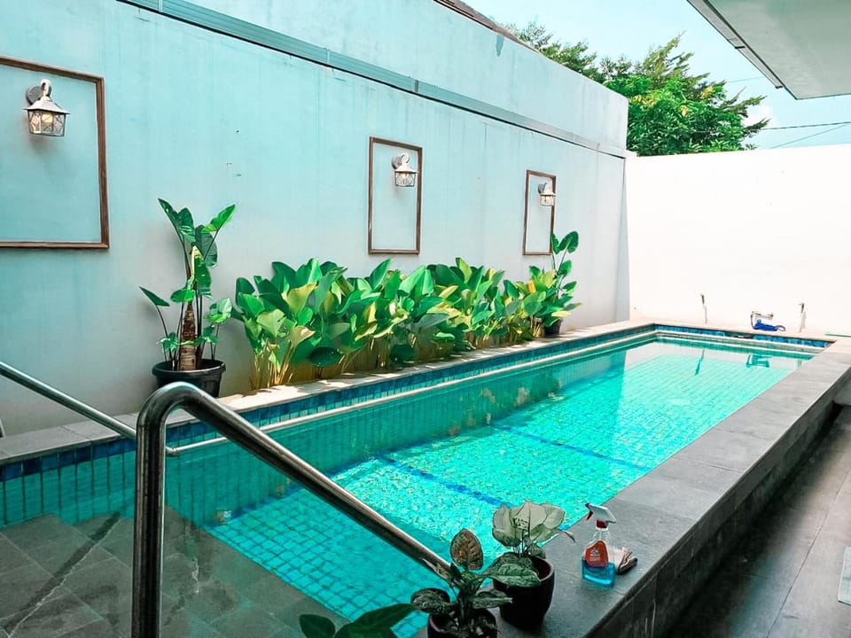 Pool view, Swimming pool