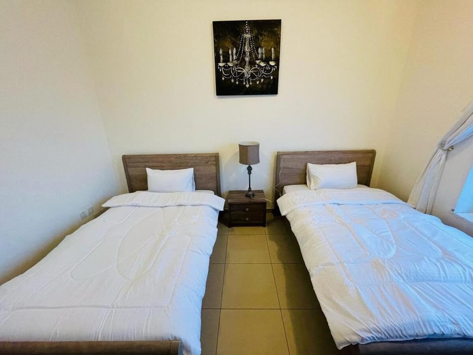 Luxury Sea View ROOM with 2 BED Apartment in Ajman