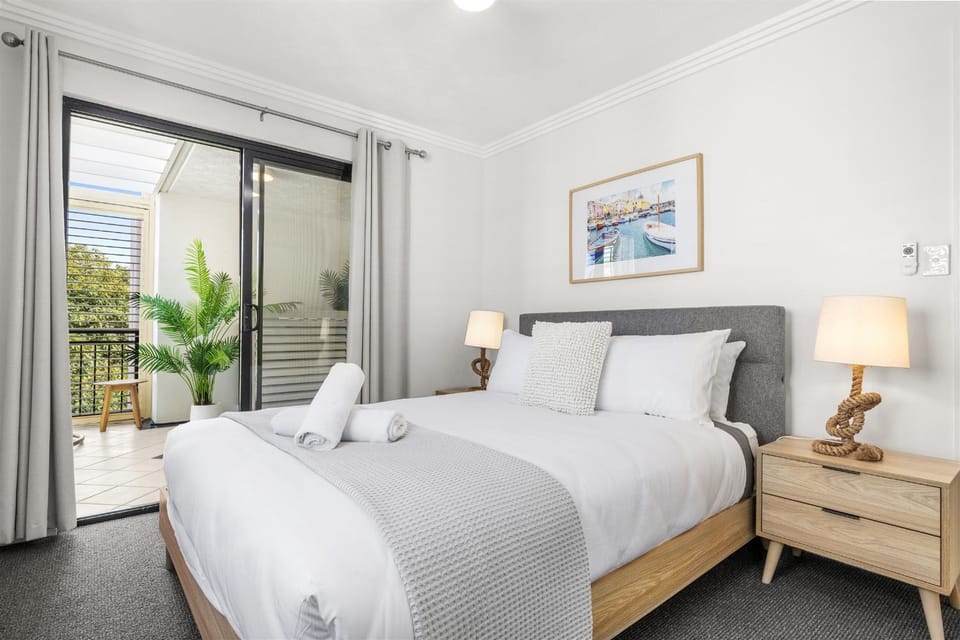 Bed, Balcony/Terrace, Bedroom