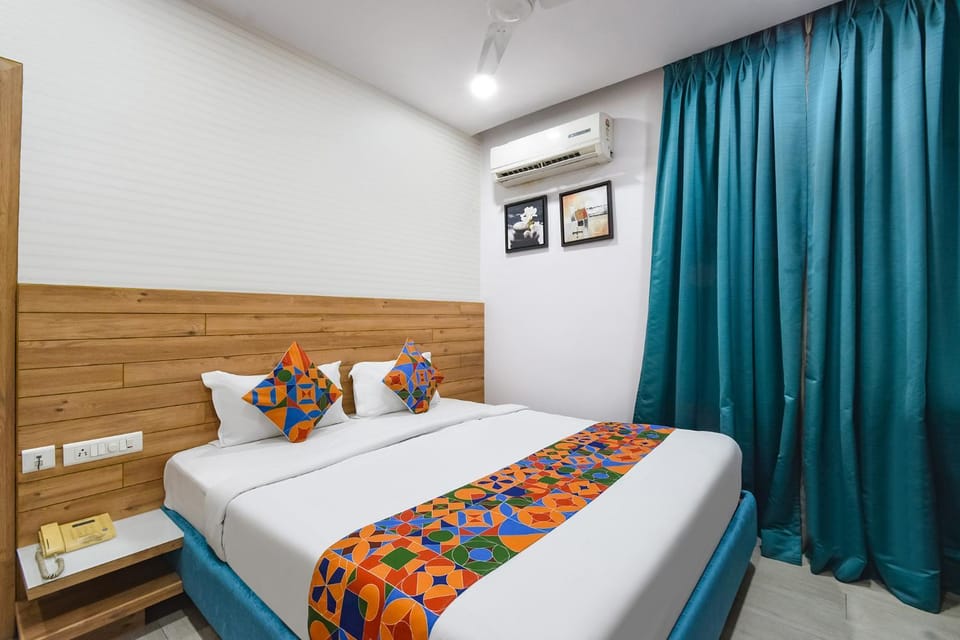 Bed, Bedroom, air conditioner