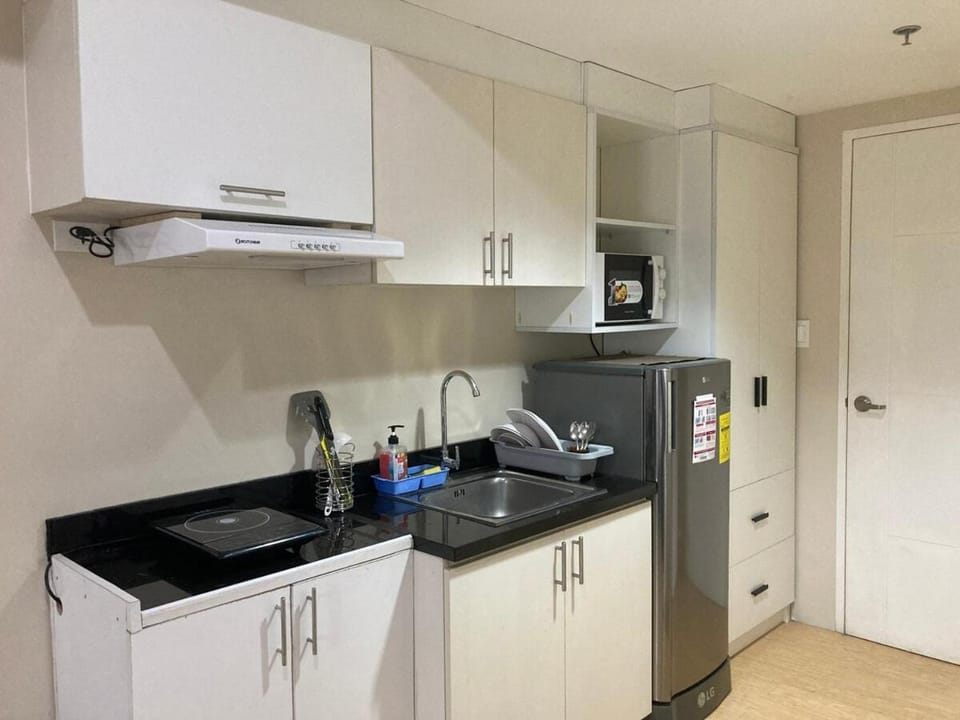 Deluxe Unit by MIGAs Haven at Sunvida SM City Apartment in Lapu-Lapu City