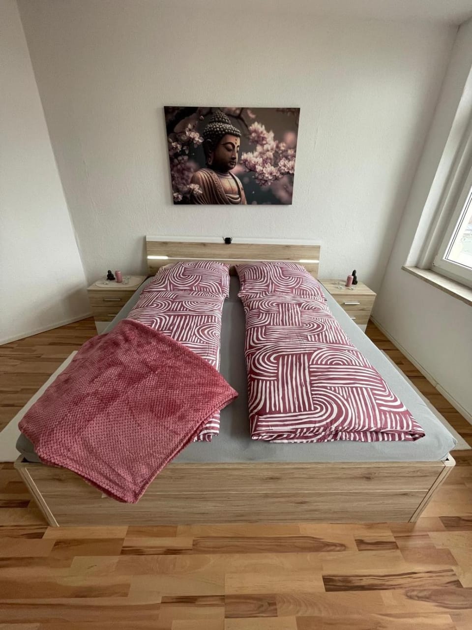 4 Raum Wohnung mit Balkon u Badewanne Phil 3 Apartment in Plauen
