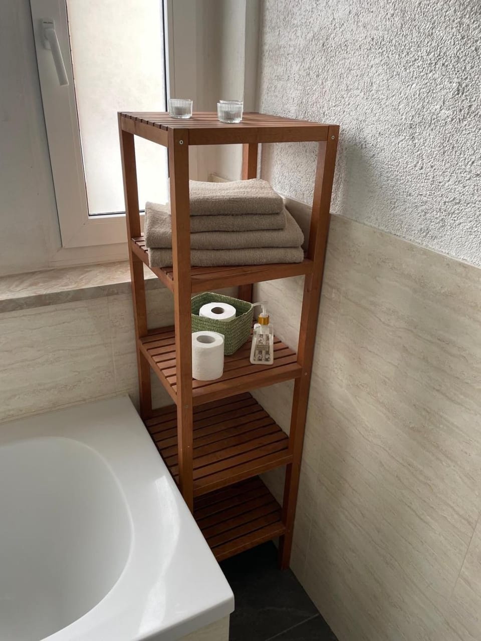 4 Raum Wohnung mit Balkon u Badewanne Phil 3 Apartment in Plauen