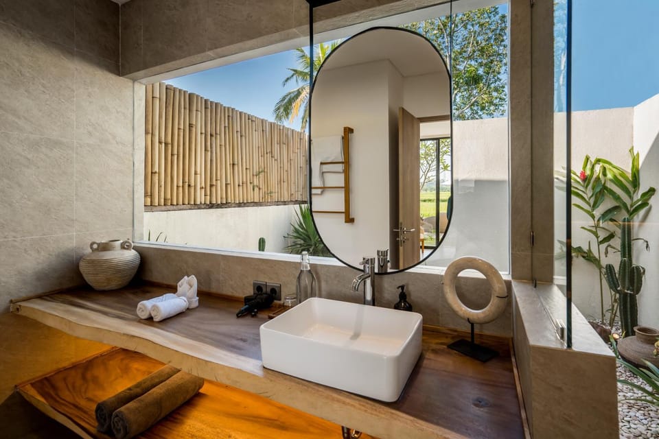 Shower, Bathroom, towels