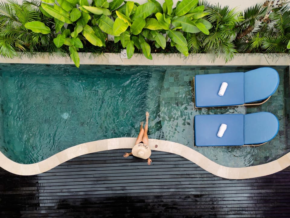 Pool view, Swimming pool