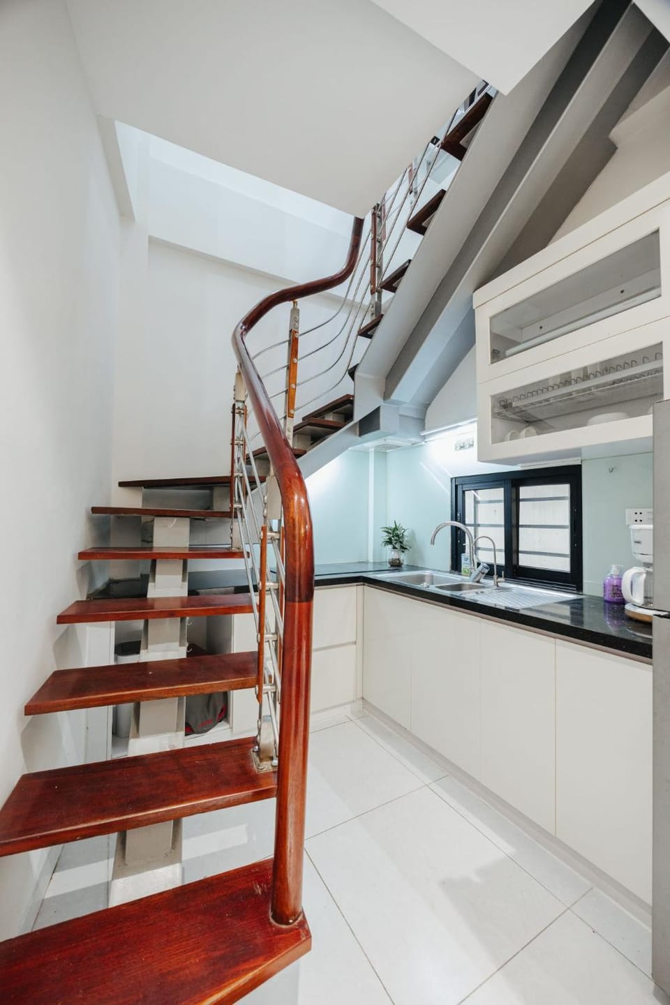 4Brs 20mToHoanKiemLake Central Private OldQuarter Apartment in Hanoi
