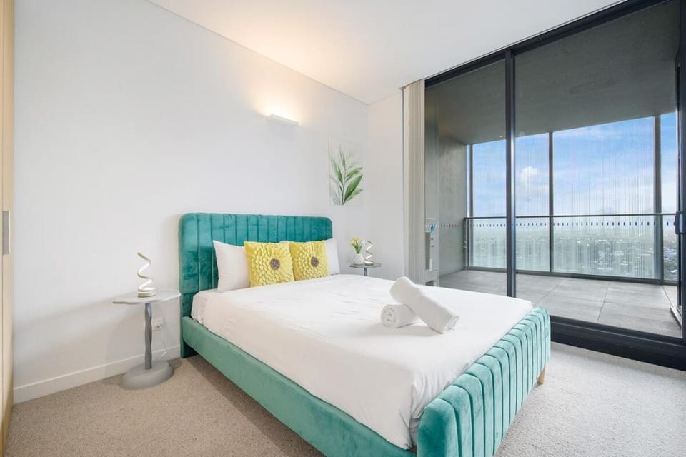 Luxury 2Br Apt Near Train Shopping Center Apartment in Parramatta
