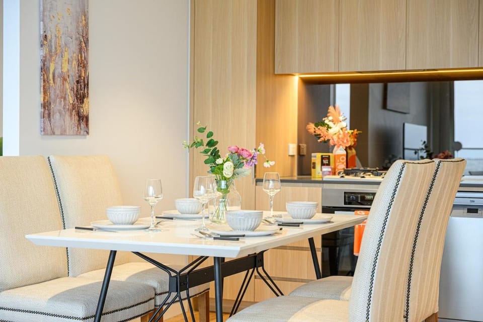Luxury 2Br Apt Near Train Shopping Center Apartment in Parramatta