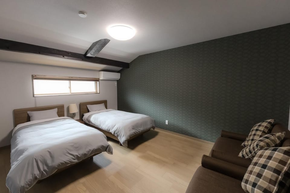 Photo of the whole room