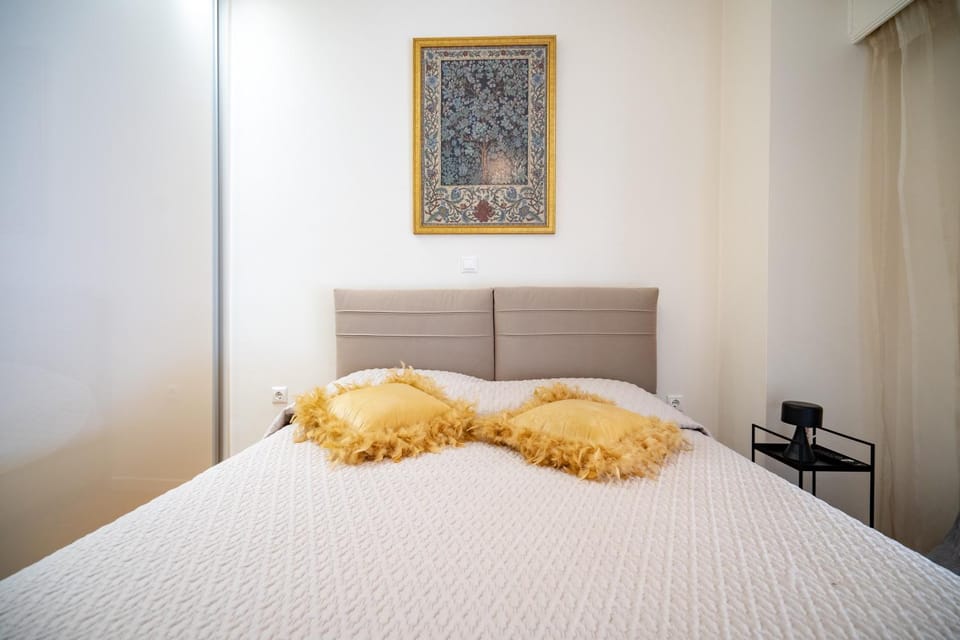 Piraiki Sea View Apt, 2bdrms, 4 pers by MPS Apartment in Pireas
