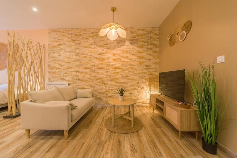 Bali Room Apartment et Spa Chambéry Apartment in Chambery