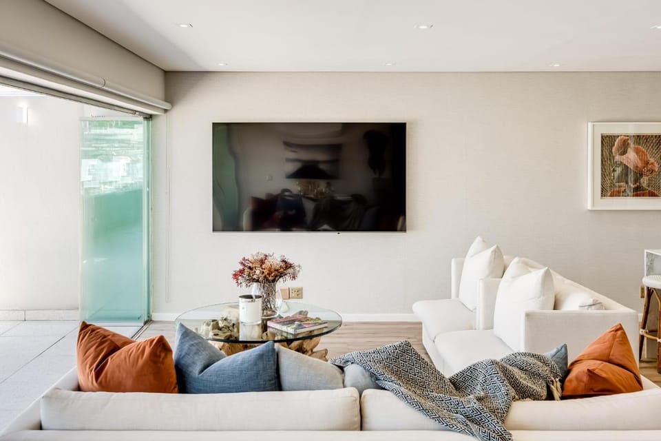 Living room, Decorative detail, Seating area
