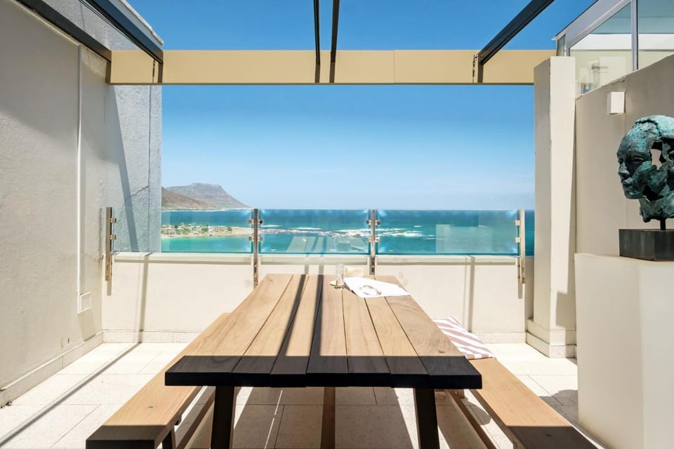 View (from property/room), Balcony/Terrace, Balcony/Terrace, Dining area, Mountain view, Sea view