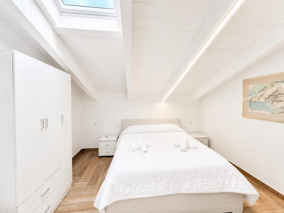 Hostdomus - Bellavista free parking Apartment in Pietra Ligure