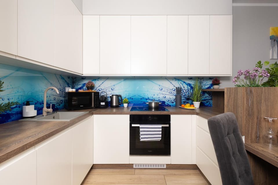 Coffee/tea facilities, Kitchen or kitchenette, microwave