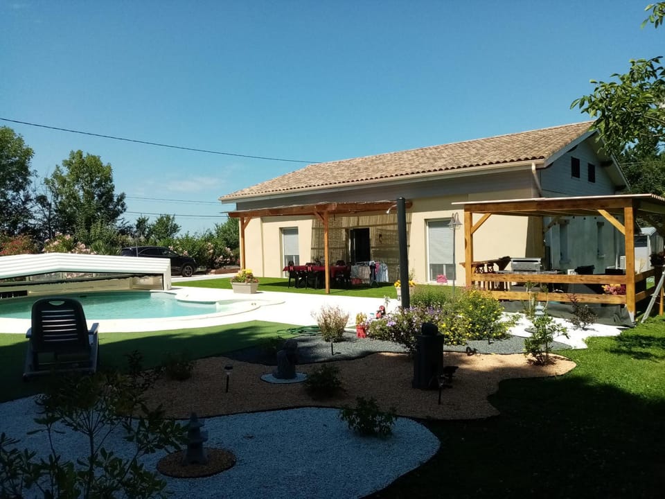 Laroclya Bed and Breakfast in Occitanie