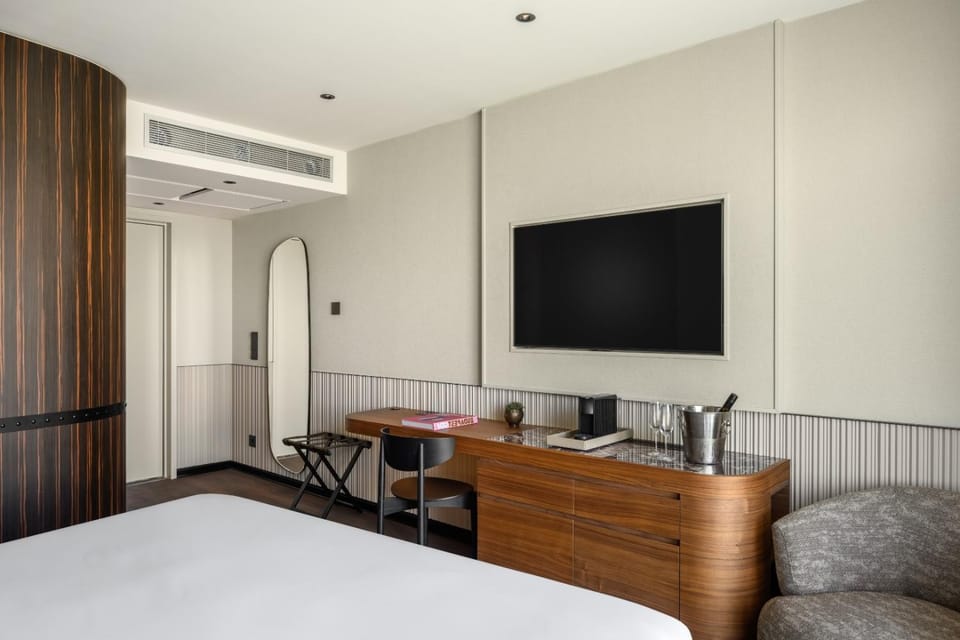 Leon Hotel & Lounge Budapest Hotel in Budapest