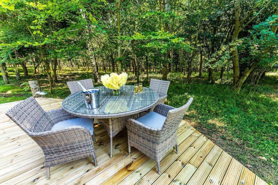 Woodland dome House in Stroud District