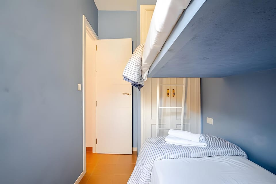 Property building, Living room, Bedroom