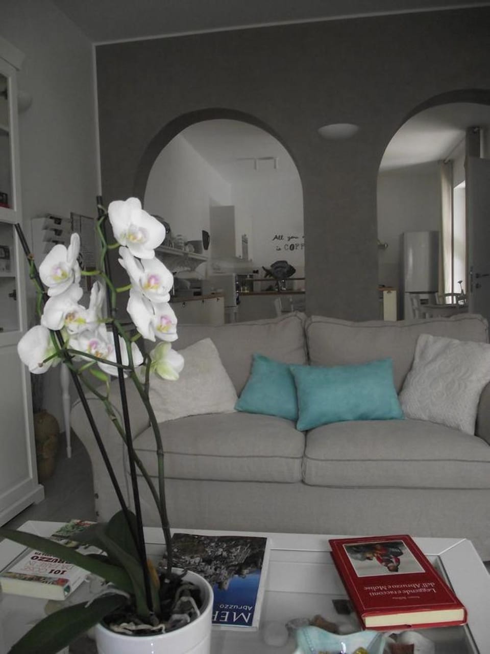 Communal lounge/ TV room