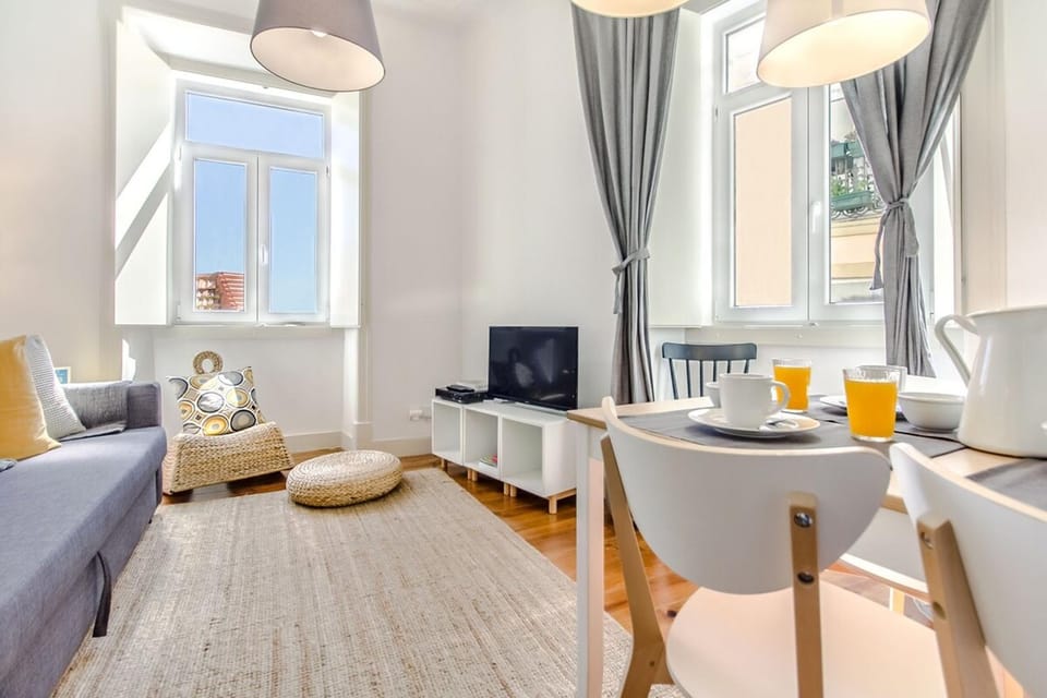 TV and multimedia, Living room, Dining area