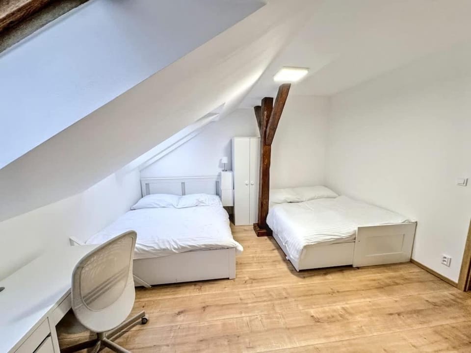 Flat Near Prague Castle Stylish & Prime Location 4 Apartment in Prague